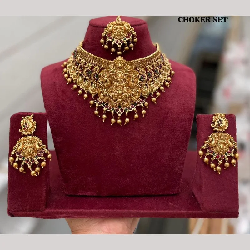 FS Collection Gold Plated Pota Stone Temple And Pearls Choker Necklace Set