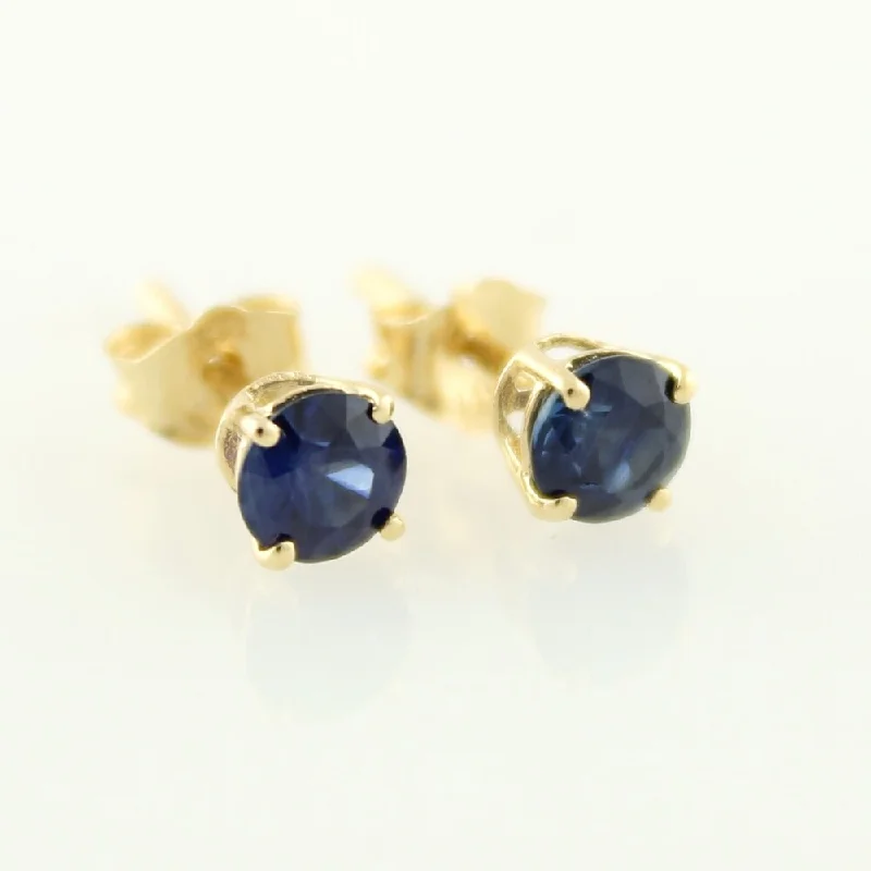 14k Yellow Gold Petite 4mm Round-cut Sapphire Stud Earrings