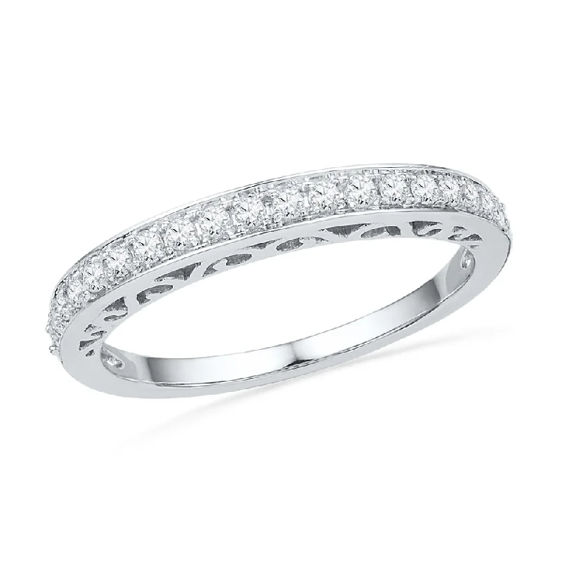 Vintage-Inspired Diamond Wedding Band