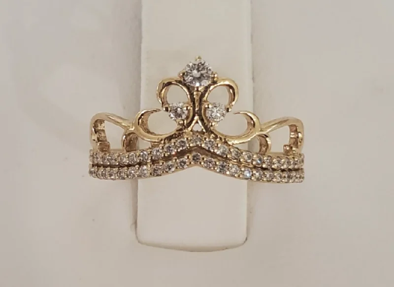 14kt Yellow Gold Crown/Tiara Diamond Ring