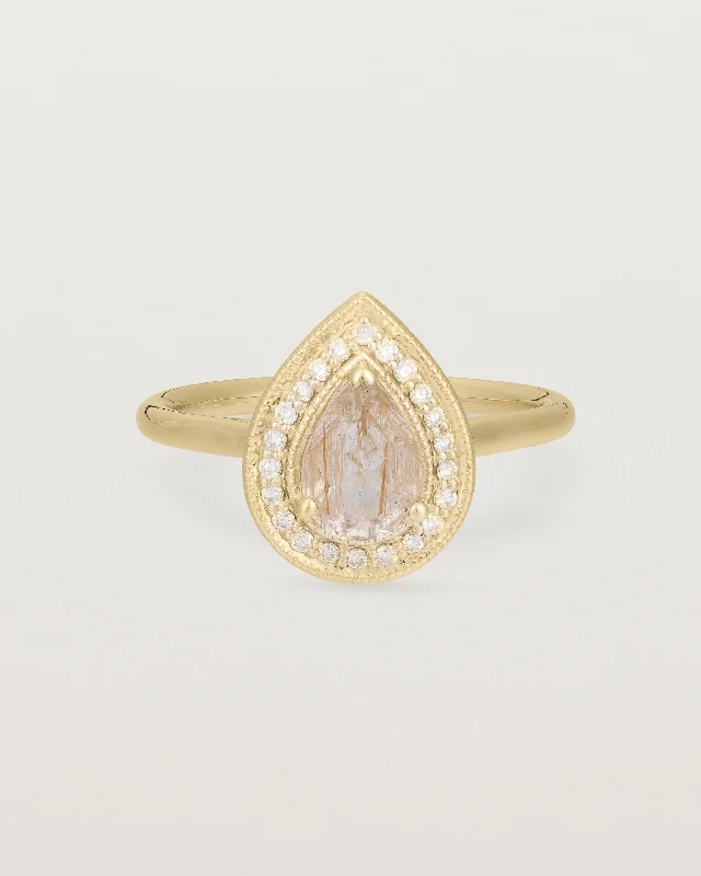 Aurie Halo Ring | Rutilated Quartz & Diamonds